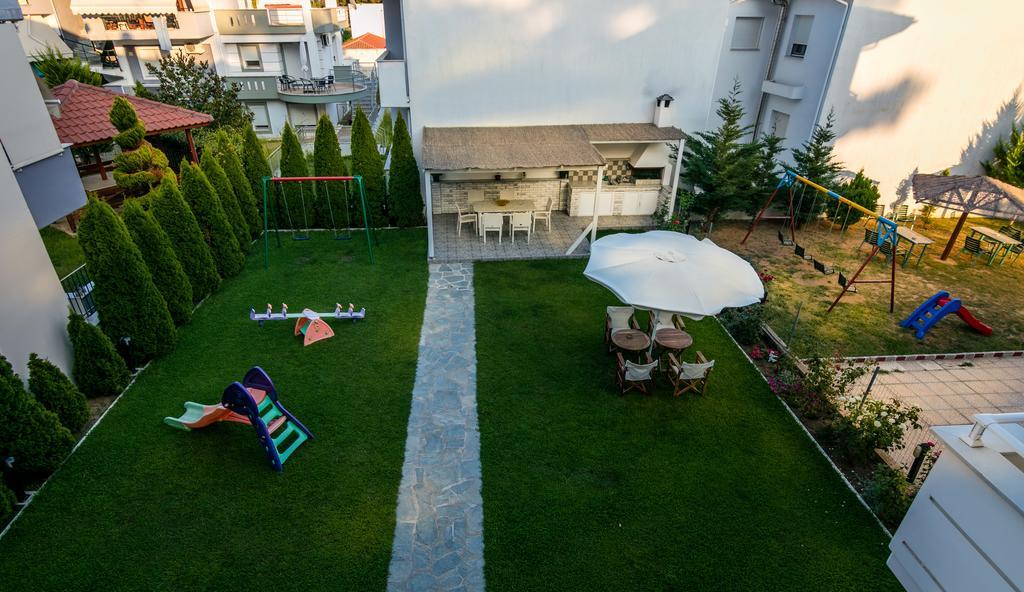 Niki Apartments Chrysi Ammoudia Bagian luar foto